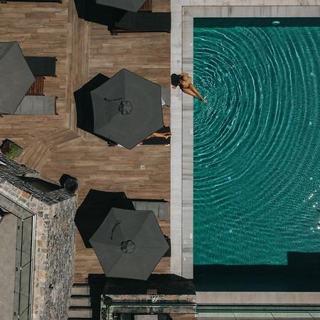Seascape Luxury Residences (Adults Only) 阿齐亚·佩拉加 外观 照片